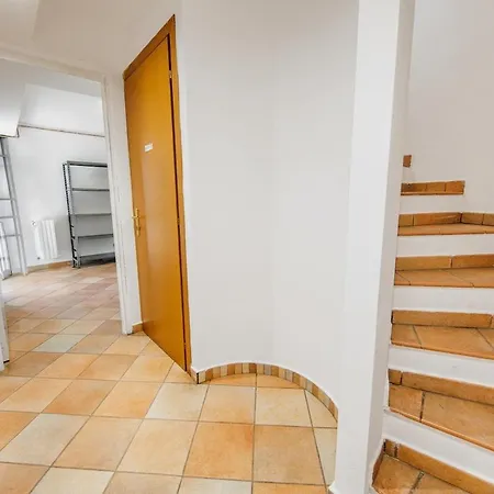 - Free Parking - Garden - Quiet Villa
