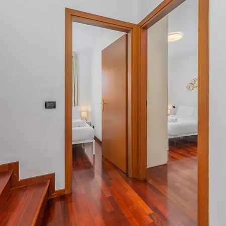 - Free Parking - Garden - Quiet Villa *