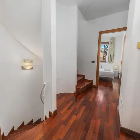 Villa - Free Parking - Garden - Quiet